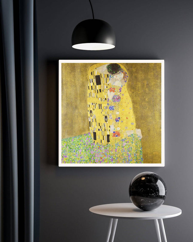 Gustav Klimt - The Kiss